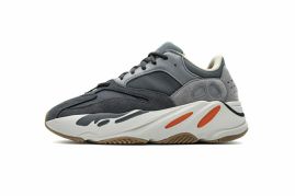 Picture of Yeezy 700 _SKUfc4221029fc